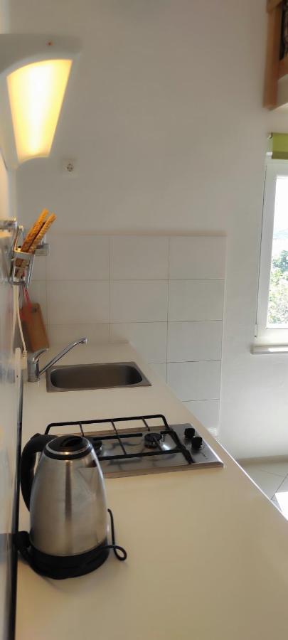Sea Breeze Apartments With Private Beach And Boat Anchorage Стара-Новаля Экстерьер фото