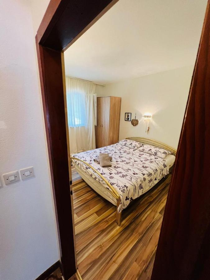 Sea Breeze Apartments With Private Beach And Boat Anchorage Стара-Новаля Экстерьер фото